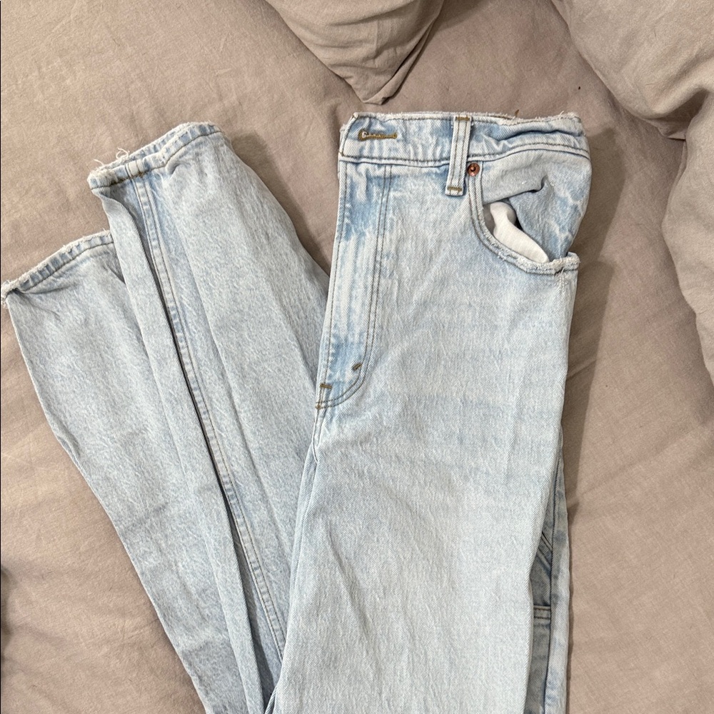 Abercrombie & Fitch Light Wash Straight Leg Jeans